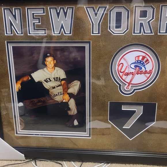 Autographed Mickey Mantle 8x10 - Picture 5 of 6